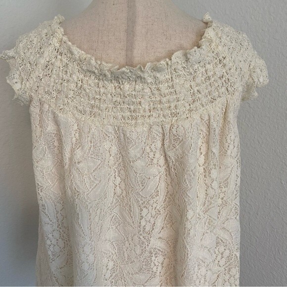 Mossimo Ivory Cream Lace Crop Lined Floral Glam Sexy Top Size L - Picture 3 of 10